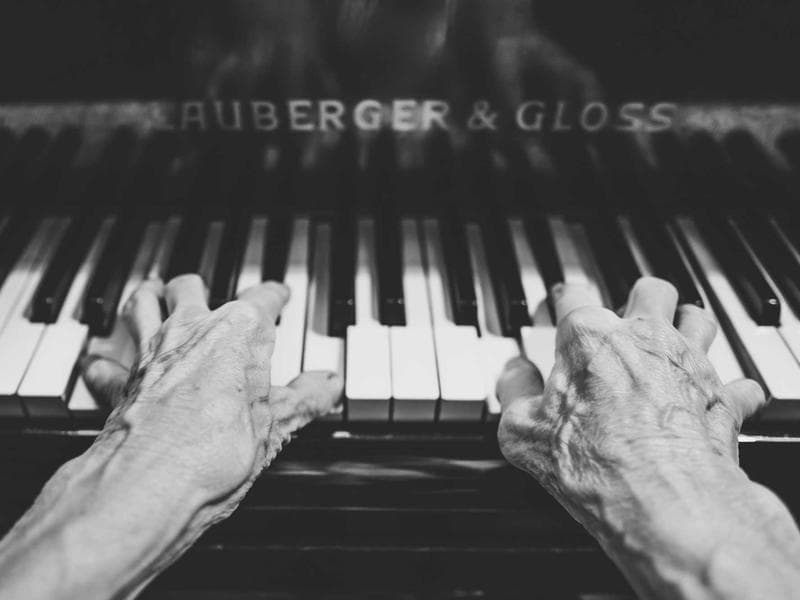 Collection 819 — editorial 29379